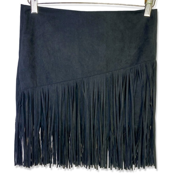 ⭐️STREETWEAR SOCIETY Black Suede Fringe Mini Skirt - Picture 1 of 5